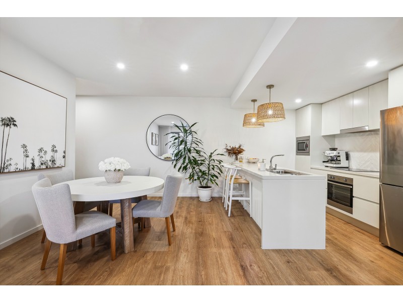 2304/31 Bourton Road, Merrimac QLD 4226