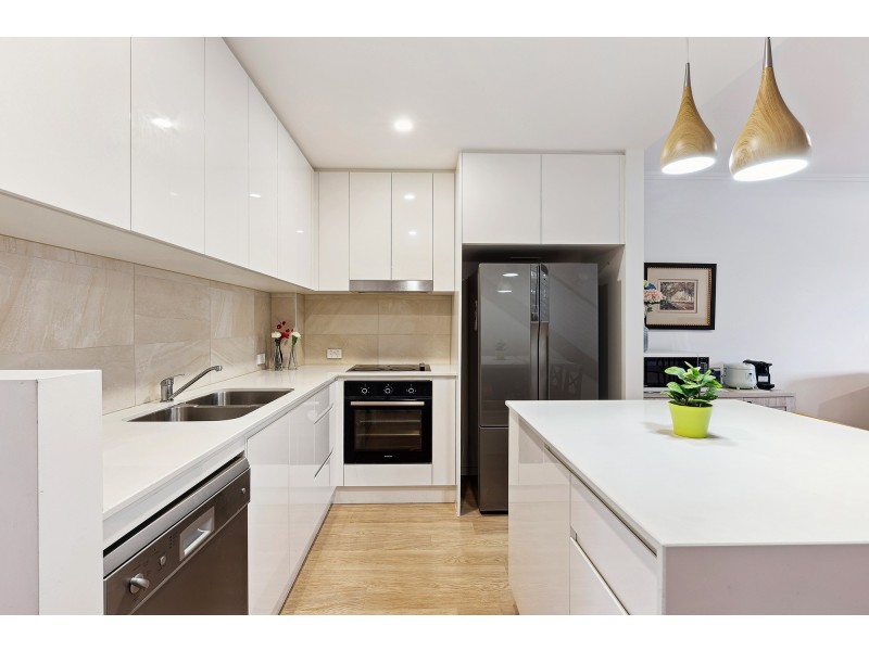 39 Manhattan Avenue, Robina QLD 4226