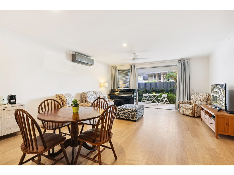 39 Manhattan Avenue, Robina QLD 4226