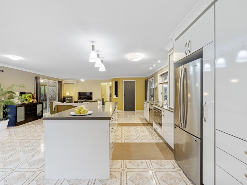 11 Haylett Court, Tallai QLD 4213