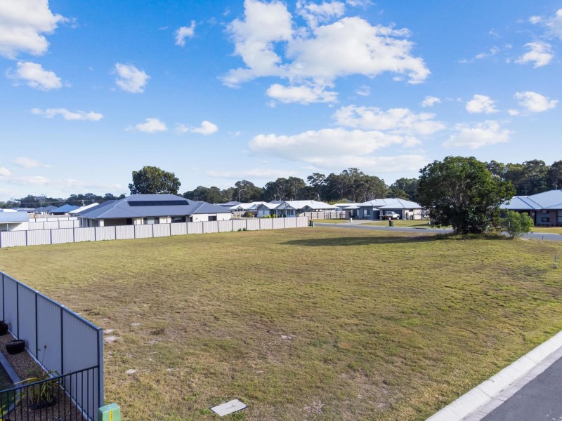 13 Porpita Circuit, Toogoom QLD 4655