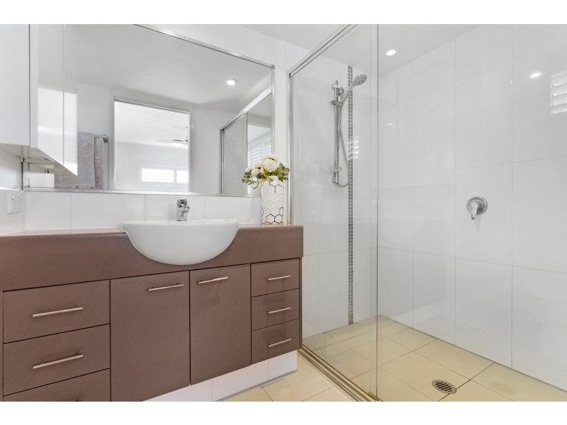 71/2 Acacia Court, Robina QLD 4226