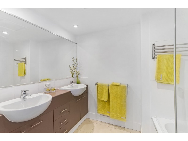 71/2 Acacia Court, Robina QLD 4226