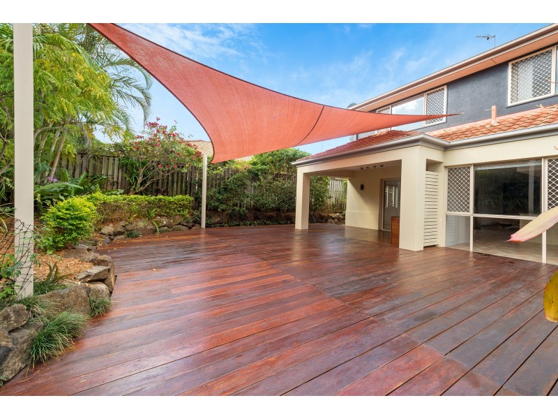 2/8 Peppertree Circuit, Robina QLD 4226