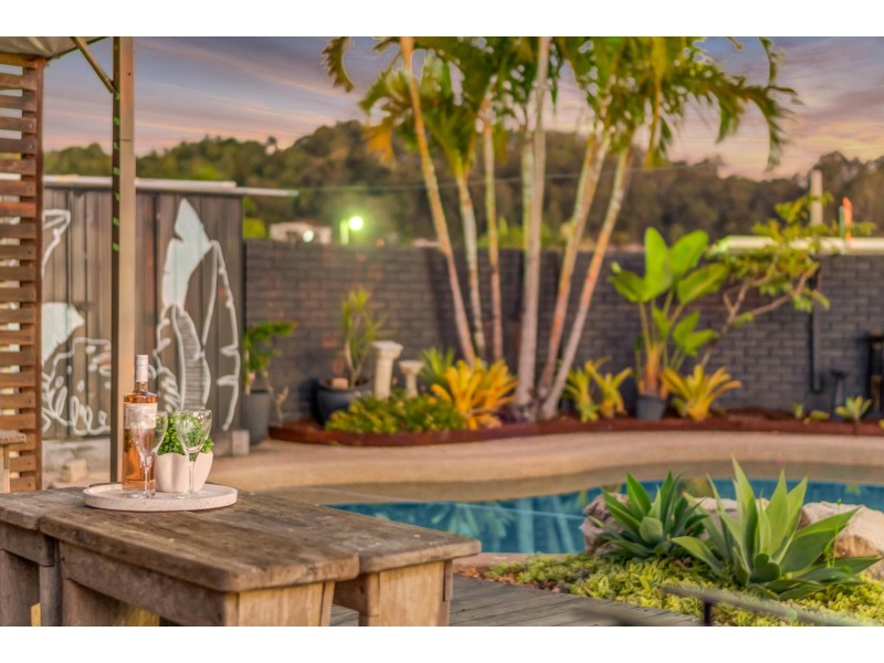 1 The Cross Road, Currumbin Waters QLD 4223