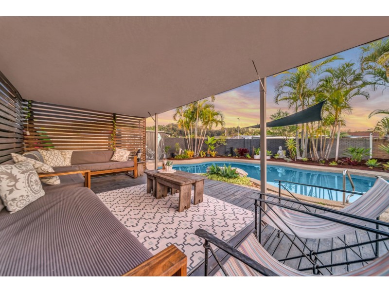 1 The Cross Road, Currumbin Waters QLD 4223