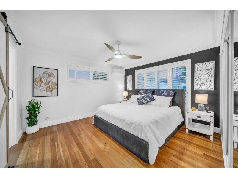 1 The Cross Road, Currumbin Waters QLD 4223