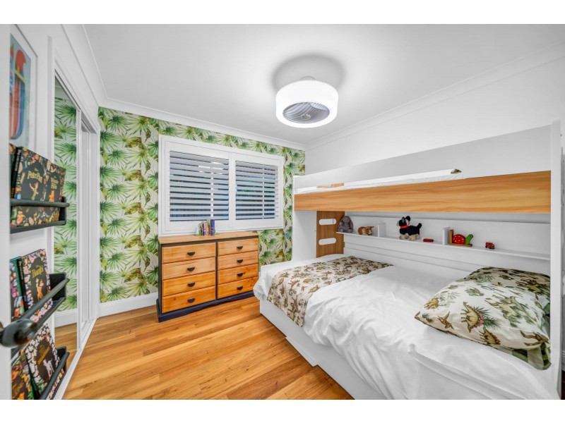 1 The Cross Road, Currumbin Waters QLD 4223