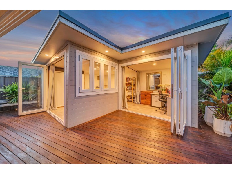 1 The Cross Road, Currumbin Waters QLD 4223