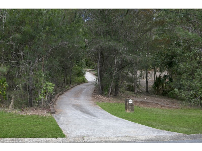 9 Hugh Guinea Court, Worongary QLD 4213