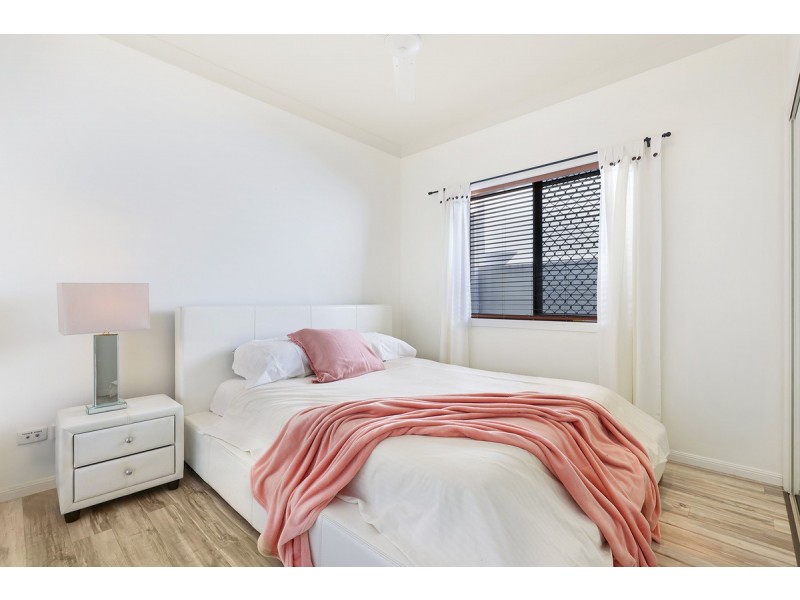 8 Tahoe Place, Varsity Lakes QLD 4227