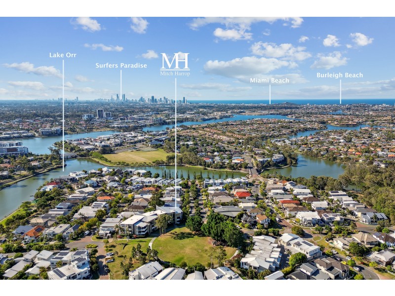 8/10 Valbonne Avenue, Varsity Lakes QLD 4227