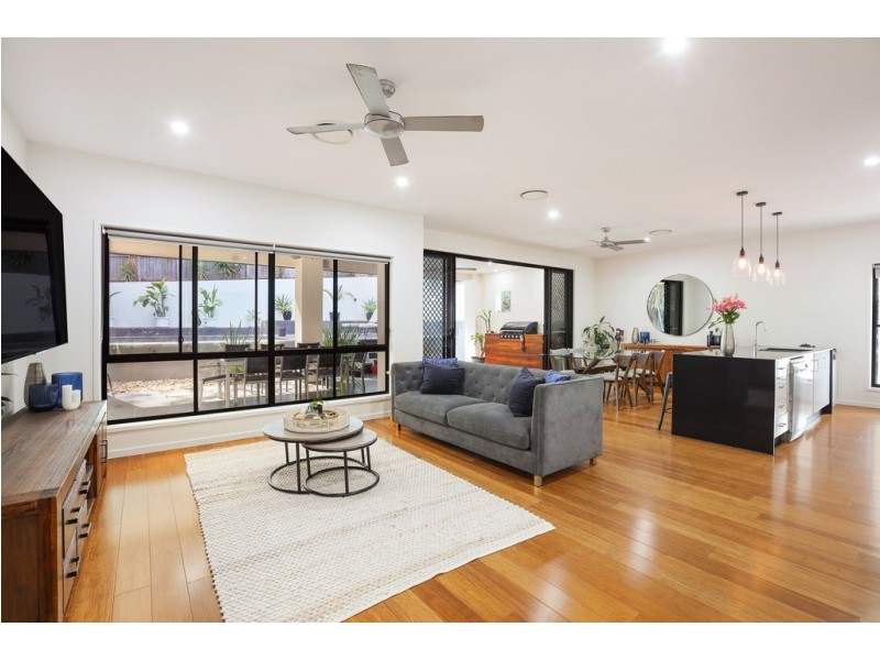 4 Elmes Court, Mudgeeraba QLD 4213