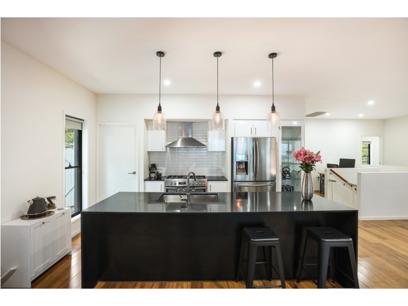 4 Elmes Court, Mudgeeraba QLD 4213