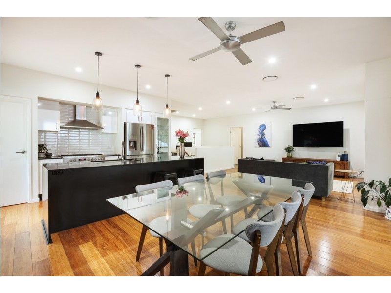 4 Elmes Court, Mudgeeraba QLD 4213