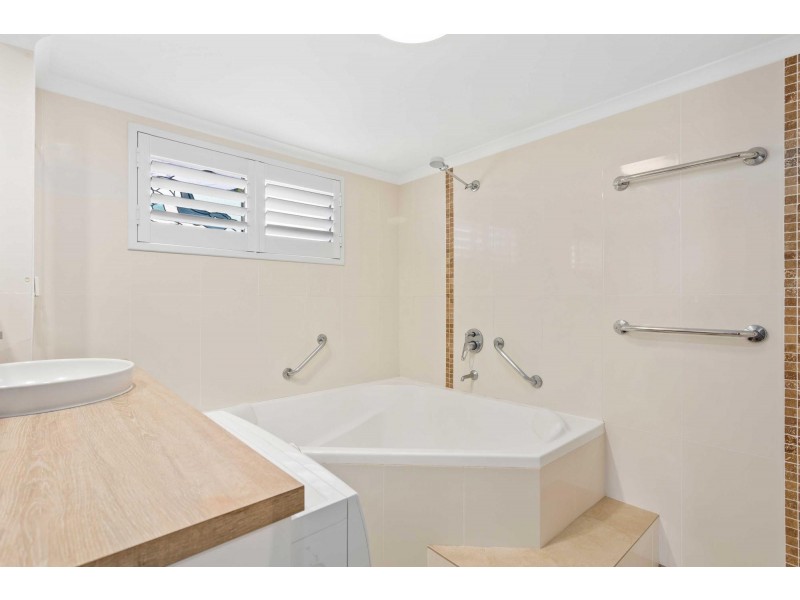 5/10 Fraser Avenue, Miami QLD 4220