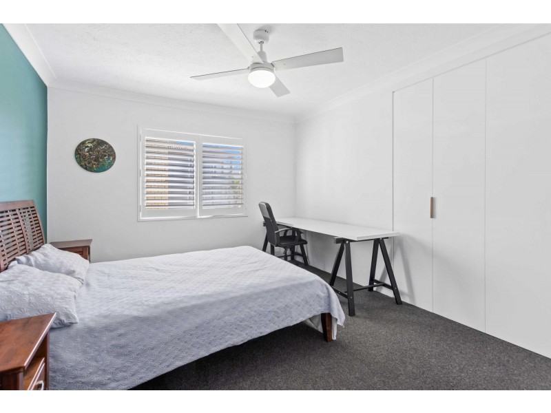 5/10 Fraser Avenue, Miami QLD 4220