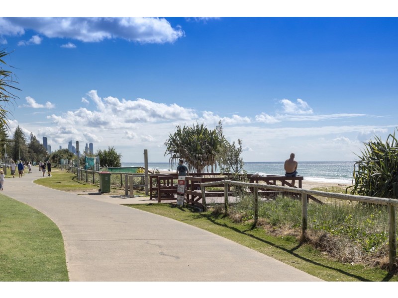 5/10 Fraser Avenue, Miami QLD 4220