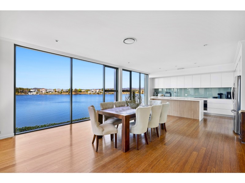5/9 Moores Crescent, Varsity Lakes QLD 4227