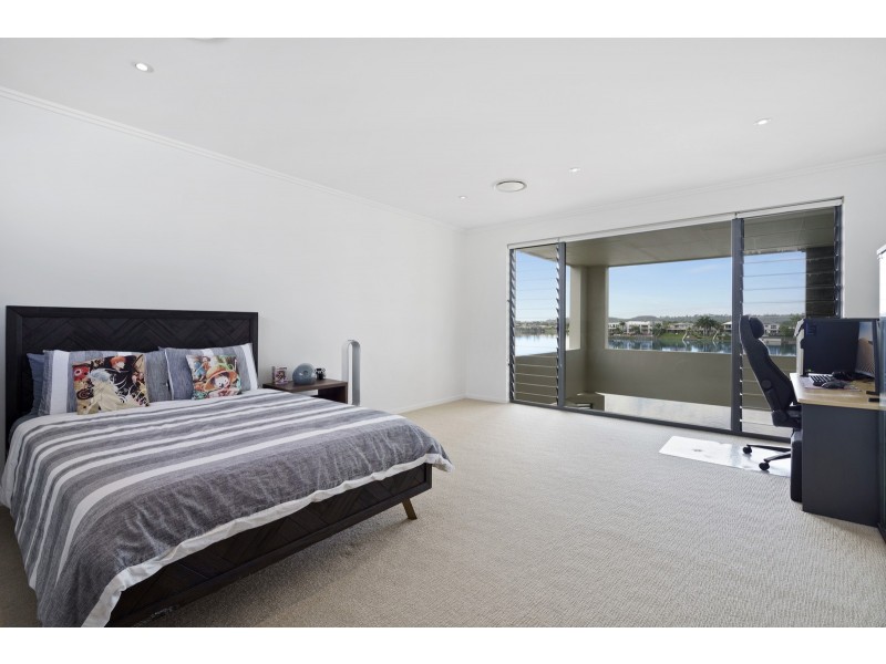 5/9 Moores Crescent, Varsity Lakes QLD 4227