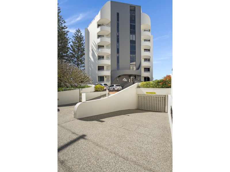 2/255 Hedges Avenue, Mermaid Beach QLD 4218
