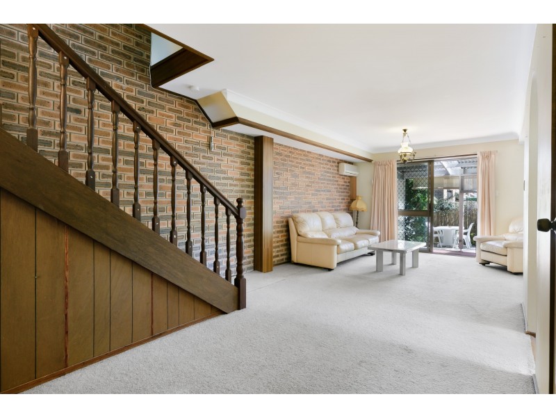 2/1 Havana Key, Broadbeach Waters QLD 4218