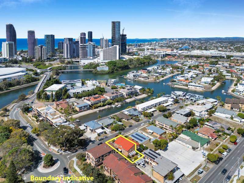 2/1 Havana Key, Broadbeach Waters QLD 4218