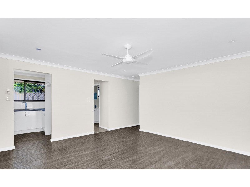2/18 Caroline Avenue, Southport QLD 4215