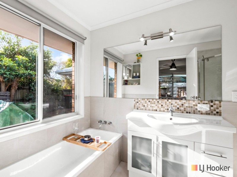 8 Hart Court, Murrumba Downs QLD 4503