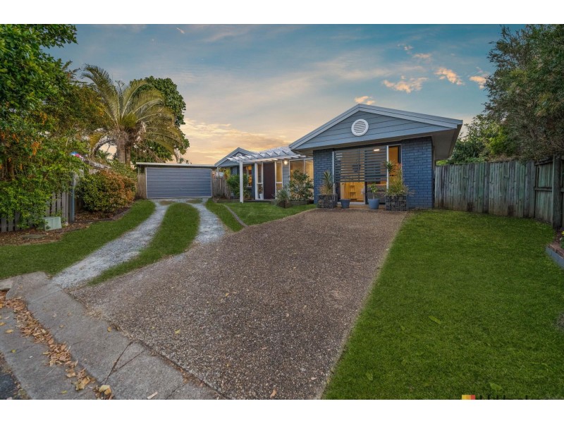 8 Hart Court, Murrumba Downs QLD 4503