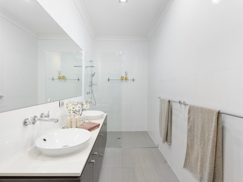 21 Worchester Terrace, Reedy Creek QLD 4227