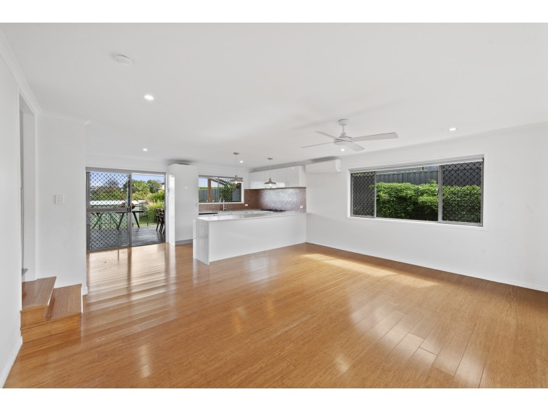 76 Mingaletta Drive, Ashmore QLD 4214