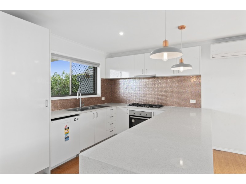 76 Mingaletta Drive, Ashmore QLD 4214