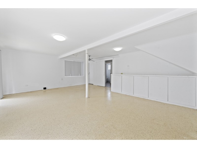 76 Mingaletta Drive, Ashmore QLD 4214