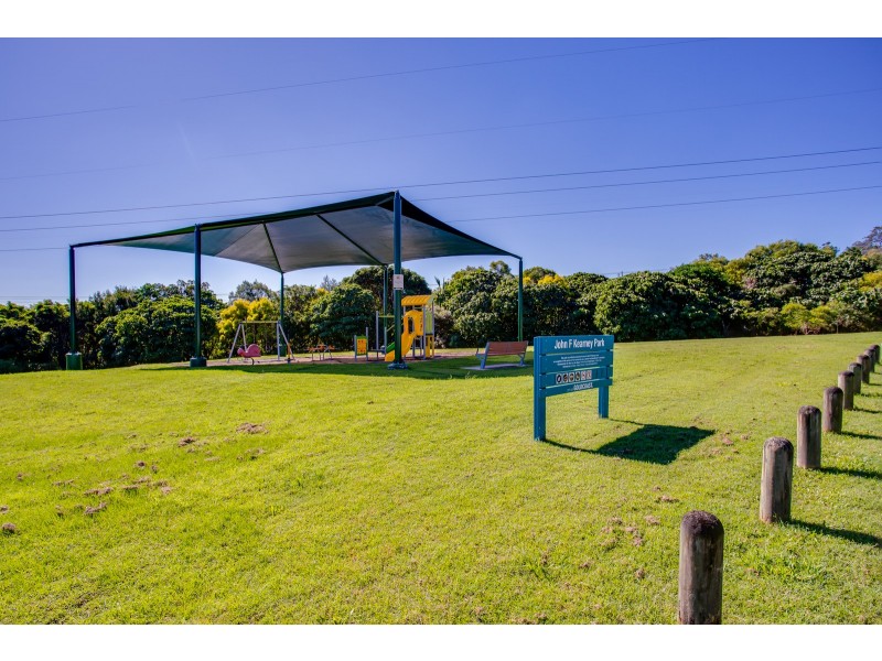 73 Clover Hill Drive, Mudgeeraba QLD 4213
