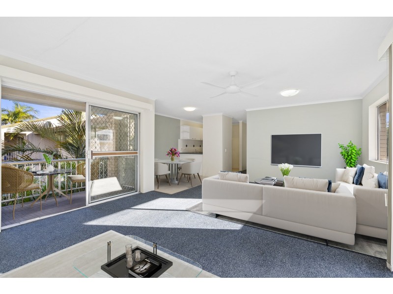 11/5 Christine Avenue, Miami QLD 4220