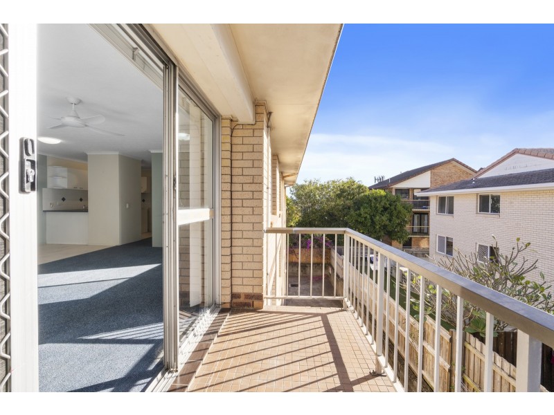 11/5 Christine Avenue, Miami QLD 4220