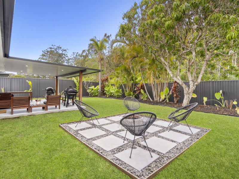 9 Guthrie Parade, Carrara QLD 4211