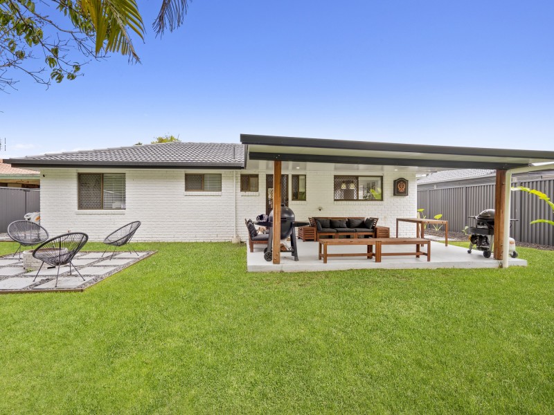 9 Guthrie Parade, Carrara QLD 4211