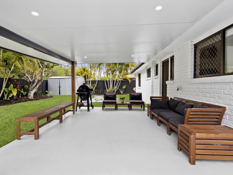 9 Guthrie Parade, Carrara QLD 4211