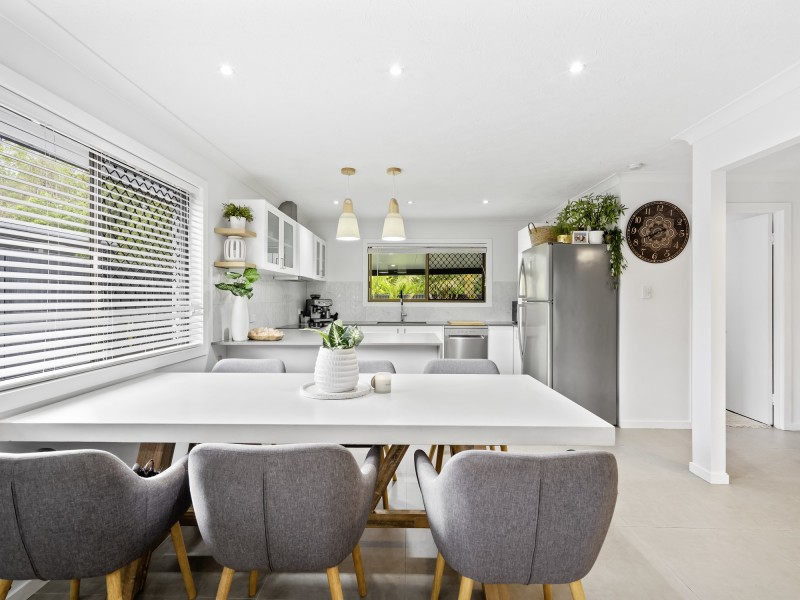 9 Guthrie Parade, Carrara QLD 4211