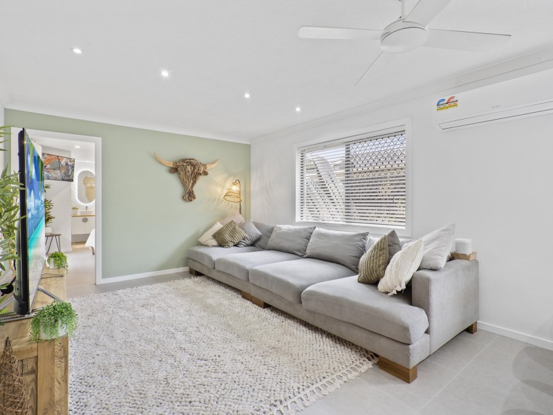 9 Guthrie Parade, Carrara QLD 4211
