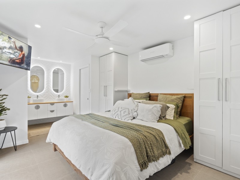 9 Guthrie Parade, Carrara QLD 4211