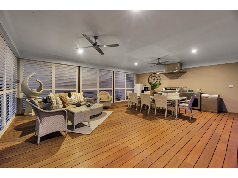 31 Vince Hinde Drive, Worongary QLD 4213