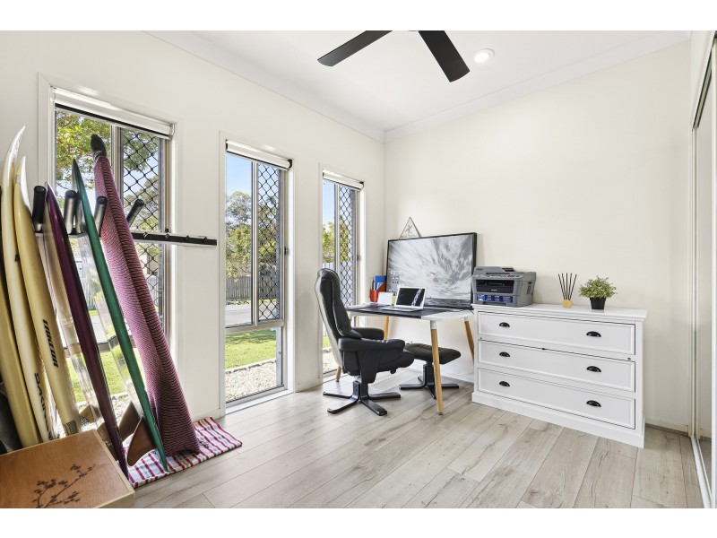 3 Laura Place, Varsity Lakes QLD 4227