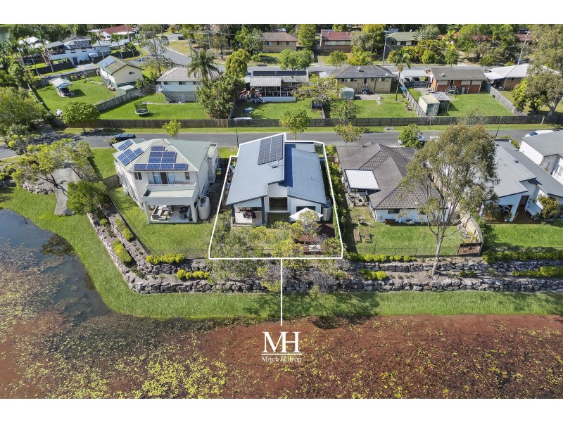 3 Laura Place, Varsity Lakes QLD 4227