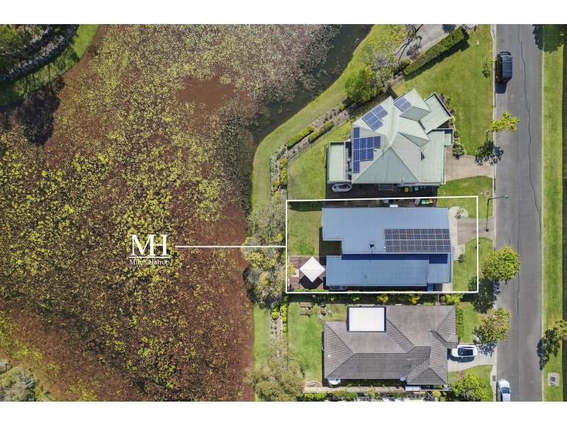 3 Laura Place, Varsity Lakes QLD 4227