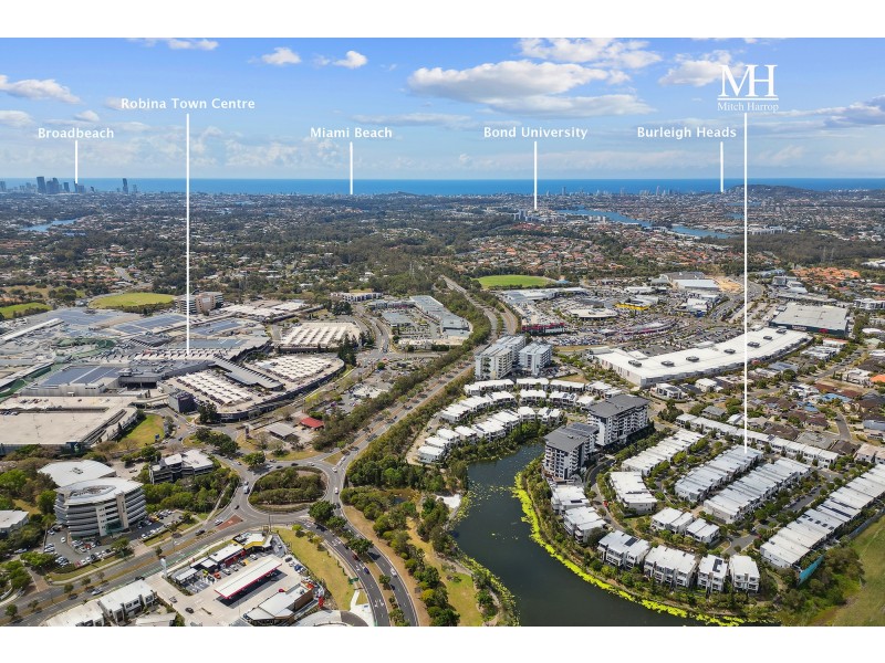 4 Fairlight Avenue, Robina QLD 4226