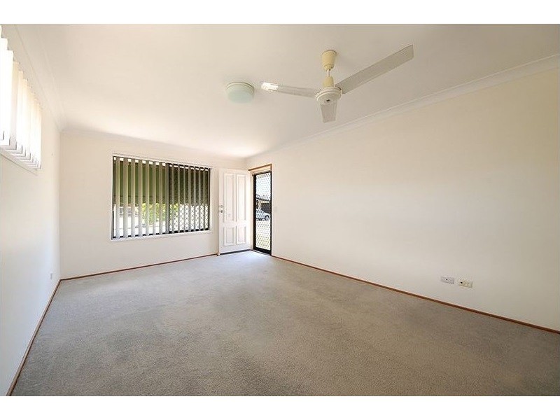 2/5 Russell Court, Miami QLD 4220