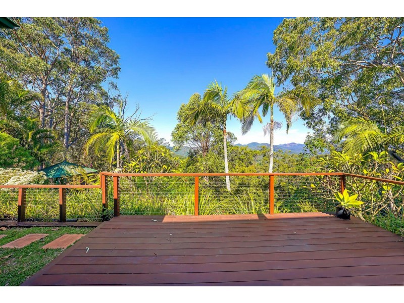 136 Strawberry Road, Bonogin QLD 4213